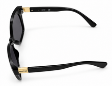 Load image into Gallery viewer, Kenneth Cole Reaction Womens Plastic Cat Eye Black Sunglass KC1387. 1B