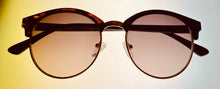 Load image into Gallery viewer, Kenneth Cole Reaction Mens Tortoise Sunglass Round Metal Plastic KC1409. 52F