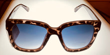 Load image into Gallery viewer, Lucky Brand Unisex Sunglasses Plastic Square Sycamore Pink Tortoise Gradient Len