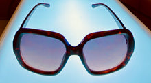 Load image into Gallery viewer, Kenneth Cole Reaction Womens Tortoise Square Plastic Sunglass KC1412. 52B