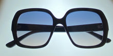 Load image into Gallery viewer, Kenneth Cole Reaction Womens Black Square Plastic Sunglass KC1412. 1W
