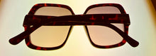 Load image into Gallery viewer, Kenneth Cole Reaction Womens Tortoise Square Plastic Sunglass KC1412. 52B
