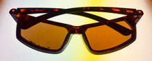 Load image into Gallery viewer, Timberland Mens Rectangle Wrap tortoise Plastic Sunglass TB7219. 52E
