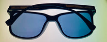 Load image into Gallery viewer, Kenneth Cole Reaction Mens Sunglass Matte Grey Plastic Square, KC1415. 20A
