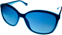 Load image into Gallery viewer, Converse Mens Fashion Square Plastic Black Sunglass, Gradient Lens H025 Converse
