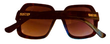 Load image into Gallery viewer, Kenneth Cole Reaction Womens Tortoise Square Plastic Sunglass KC1412. 52B
