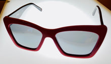 Load image into Gallery viewer, Fila Unisex Sunglasses Plastic Black Cateye, Gradient Lens. SF9481. Red
