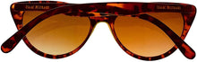 Load image into Gallery viewer, Isaac Mizrahi Womens Tortoise Plastic Cateye Sunglass IM31254 TT
