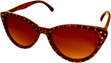 Load image into Gallery viewer, Isaac Mizrahi Womens Tortoise Plastic Cateye Sunglass IM31254 TT
